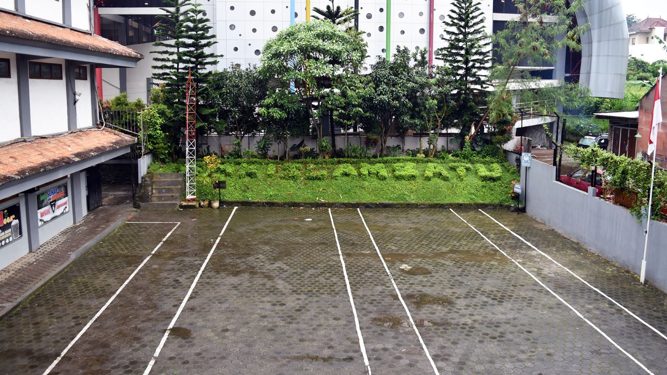 Parkir.jpg